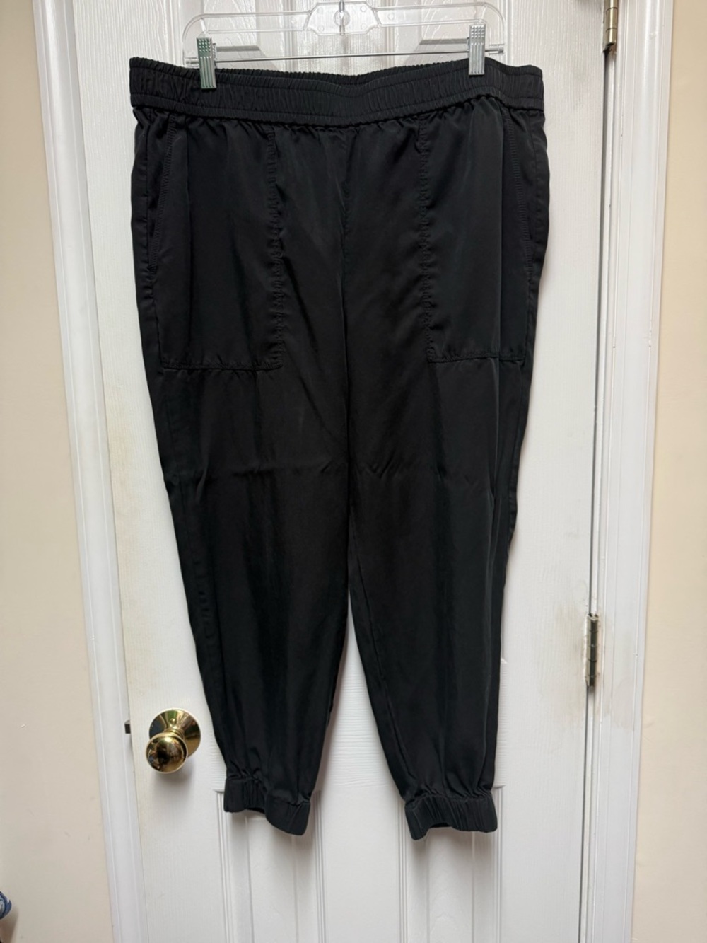 Ann Taylor Black Jogger Pants XLP